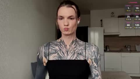 yexes online show from October 4, 8:37 am