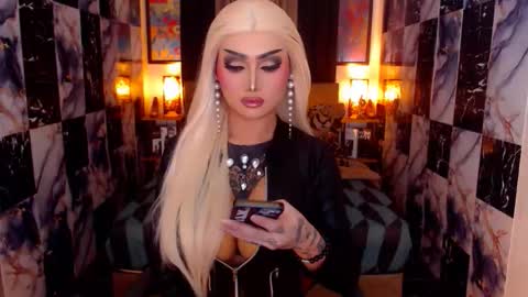 Kath Harper online show from November 2, 6:28 pm