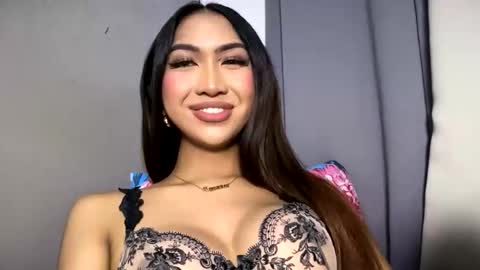 yourlovebella88 online show from January 13, 10:40 pm