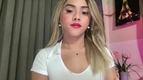 Miss Cali online show from February 22, 7:05 pm