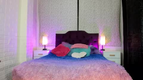 Snapshot of zamara_kleii chatting on September 21, 5:13 am Zamara Kleii online show from September 21, 5:13 am