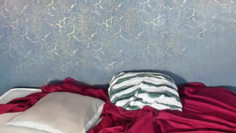 Snapshot of zorre_ chatting on October 15, 7:14 pm Zoe And Frienda online show from October 15, 7:14 pm