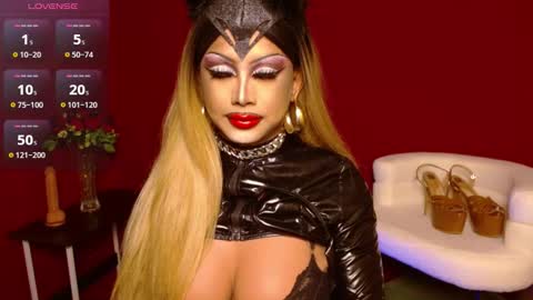 zyradom online show from December 20, 4:35 pm