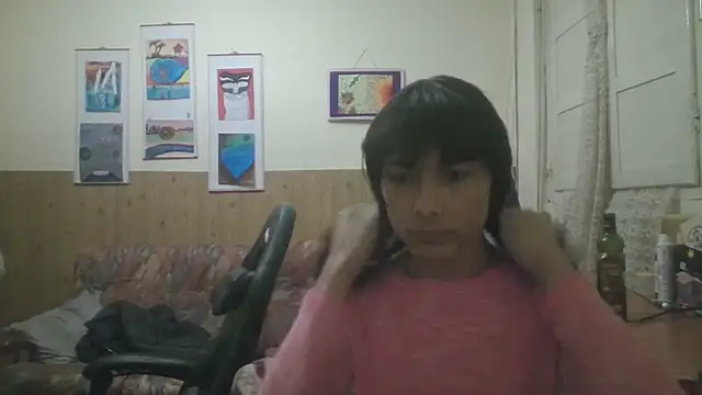 calliemaggotbone online show from November 12, 5:12 pm