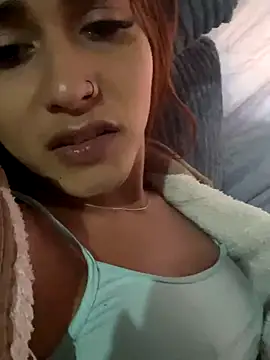 jesica  simpson online show from December 3, 10:34 pm