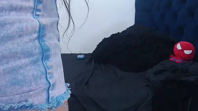 Snapshot of queenofwetqueens chatting on December 21, 3:25 am queenofwetqueens online show from December 21, 3:25 am