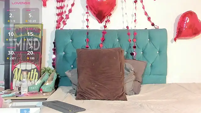 StefanyMiler online show from April 6, 4:51 pm