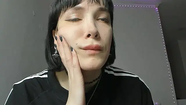 dollmore online show from February 15, 7:17 pm