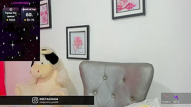 Snapshot of ashliekitty__011 chatting on October 24, 1:10 am ashliekitty 011 online show from October 24, 1:10 am