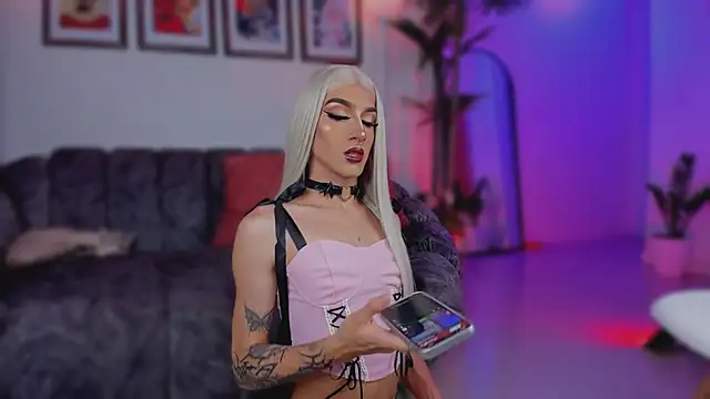 Snapshot of Taylor__foxxx chatting on October 21, 4:58 am Taylor foxxx online show from October 21, 4:58 am