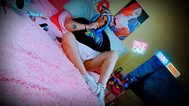 Blakelytgirl online show from July 23, 5:05 am