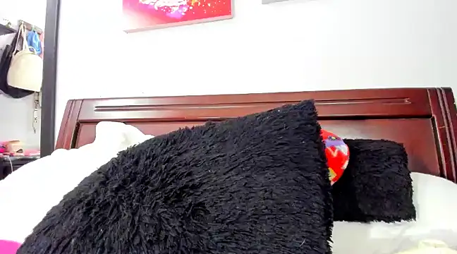 Snapshot of aleziiacam chatting on December 11, 3:37 am aleziiacam online show from December 11, 3:37 am