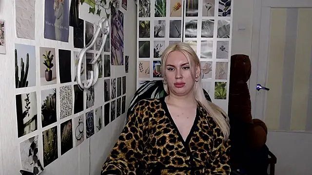 CapriScorpion online show from November 17, 4:40 pm