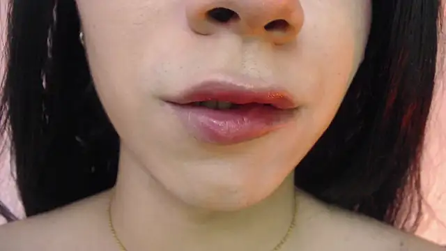 Moon Foxxy online show from April 11, 11:30 pm