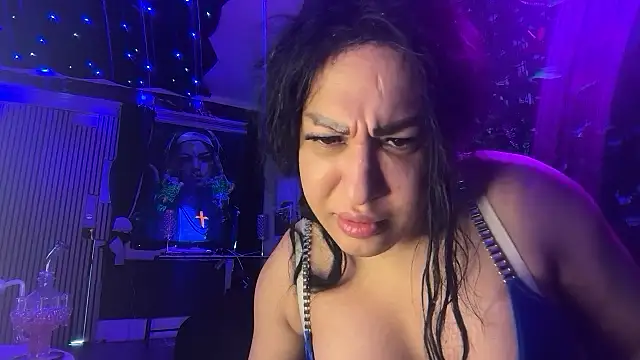 BareSlut6666LA online show from April 11, 5:27 pm