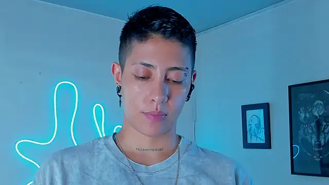 Aleja1214 online show from September 15, 12:59 am