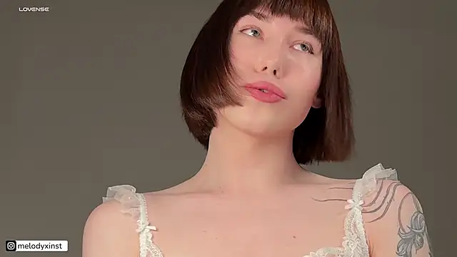 melodyxlove online show from December 20, 7:47 am