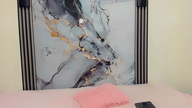 Rubi 30 online show from December 19, 11:48 am