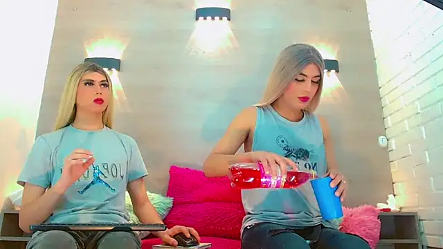 Daniela Pink  online show from March 1, 8:31 pm