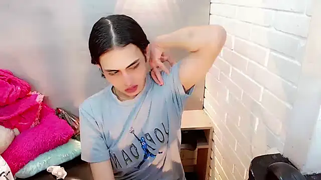 Daniela Pink  online show from November 4, 8:19 pm