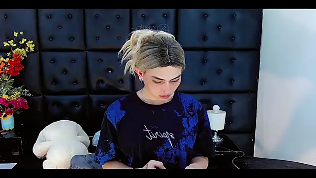 Daniela Pink  online show from February 14, 9:21 pm