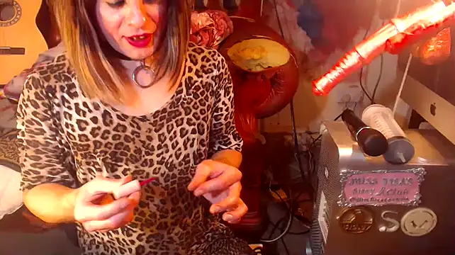 amandabarefoot online show from September 26, 11:24 pm