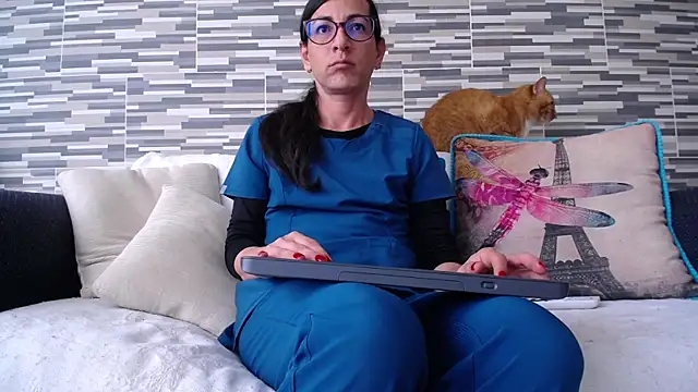 VioletaGomezCo online show from November 13, 4:47 pm