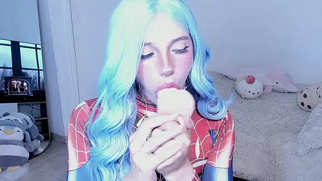 KloeKing   online show from October 28, 3:15 am