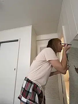 aryafrei online show from March 14, 2:04 am