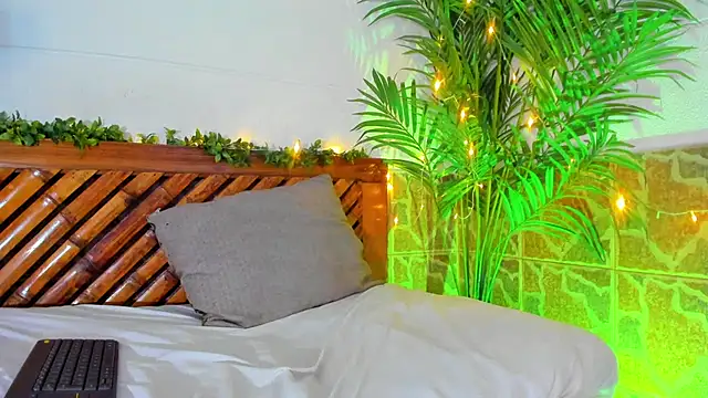 kimberly Gonzalez1 online show from January 16, 3:45 am