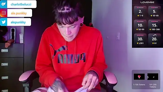 charlotbelucci  online show from November 18, 10:26 am