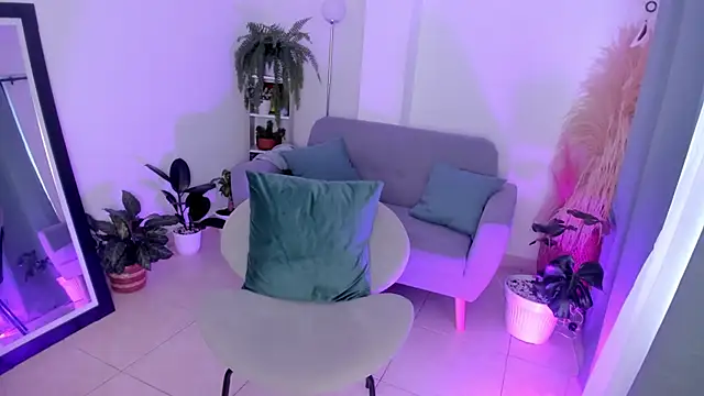 AnntoniaWood online show from October 30, 4:06 pm