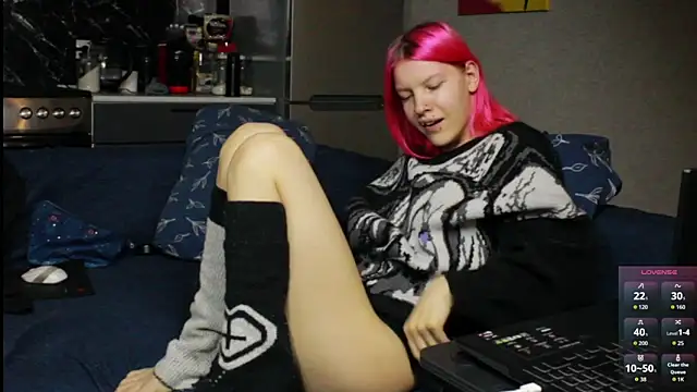 Kamala Adele online show from February 19, 10:16 pm