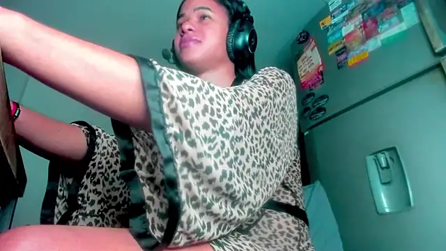 meghanSusexx online show from February 18, 12:18 am