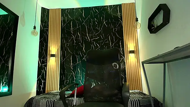 Bella salvatore online show from April 17, 9:49 pm