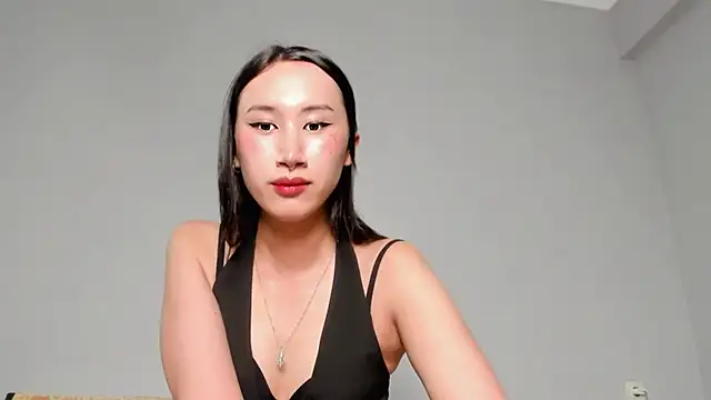 Snapshot of asian_kiya chatting on October 6, 8:42 pm asian kiya online show from October 6, 8:42 pm