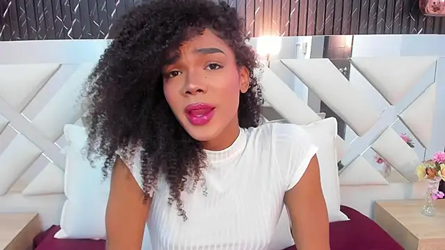 Snapshot of NaomiSteward chatting on January 19, 12:39 pm NaomiSteward online show from January 19, 12:39 pm
