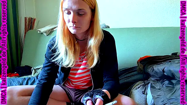 emma neko online show from March 8, 12:20 pm