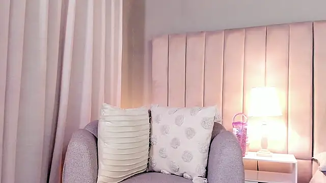 Paulina Monroy online show from November 18, 12:32 am