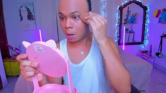 CuteRomi online show from October 22, 4:14 am