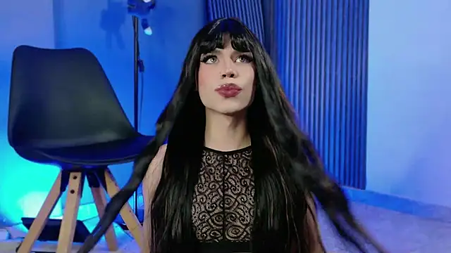 Snapshot of LucyGiraldo chatting on September 25, 2:18 am LucyGiraldo online show from September 25, 2:18 am