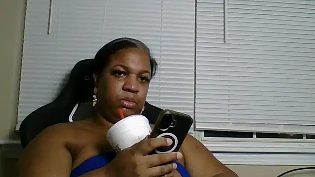 Badgirlbrittt online show from November 21, 3:40 am