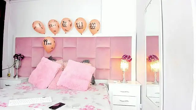 DaphneLloyd online show from January 27, 7:56 pm