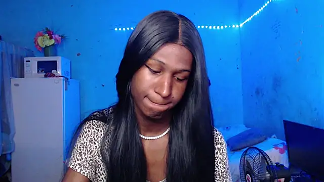 Snapshot of Angell_Dustt_ chatting on September 17, 5:29 pm Angell Dustt online show from September 17, 5:29 pm