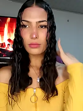 Lanna hott  online show from November 18, 6:52 pm