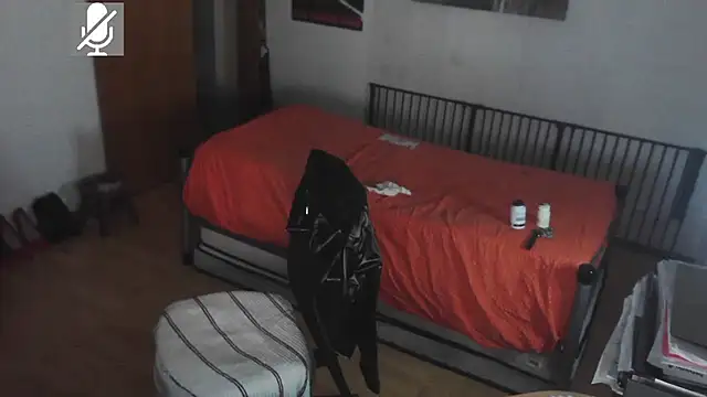 SKiaraTV online show from November 14, 8:39 pm