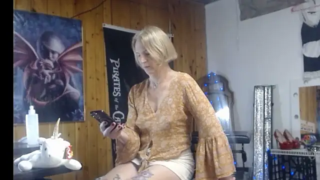 JamieBottoms online show from March 13, 12:44 pm