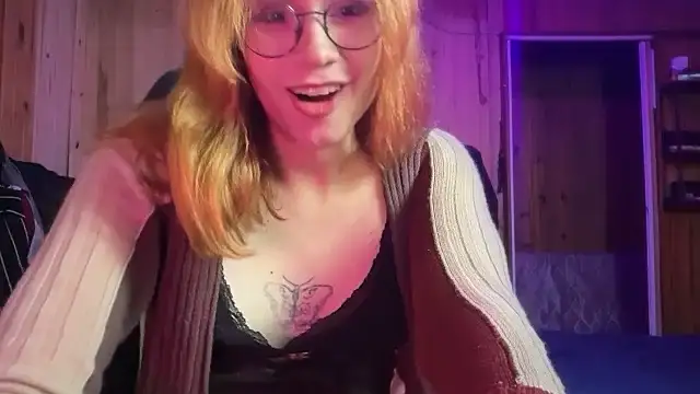 Theemillyblack online show from April 19, 8:44 pm