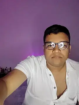 Elian16  online show from April 2, 5:16 am