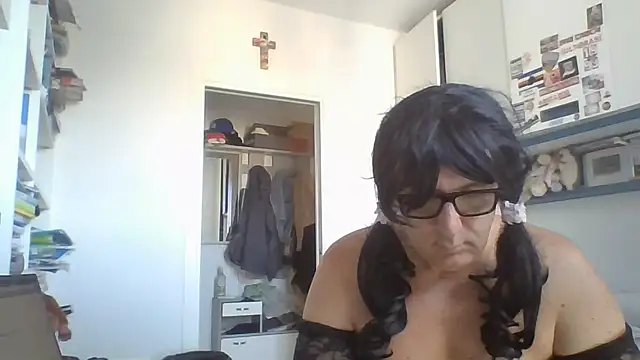 brindisiroby online show from June 23, 7:38 am